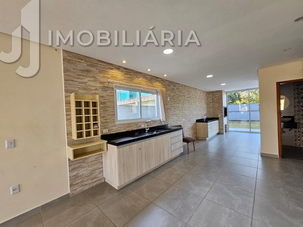 Sobrado para locacao no Sao Joao do Rio Vermelho em Florianopolis com 224,24m² por R$ 5.700,00