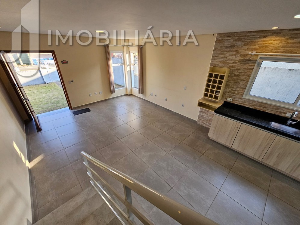 Sobrado para locacao no Sao Joao do Rio Vermelho em Florianopolis com 224,24m² por R$ 5.700,00