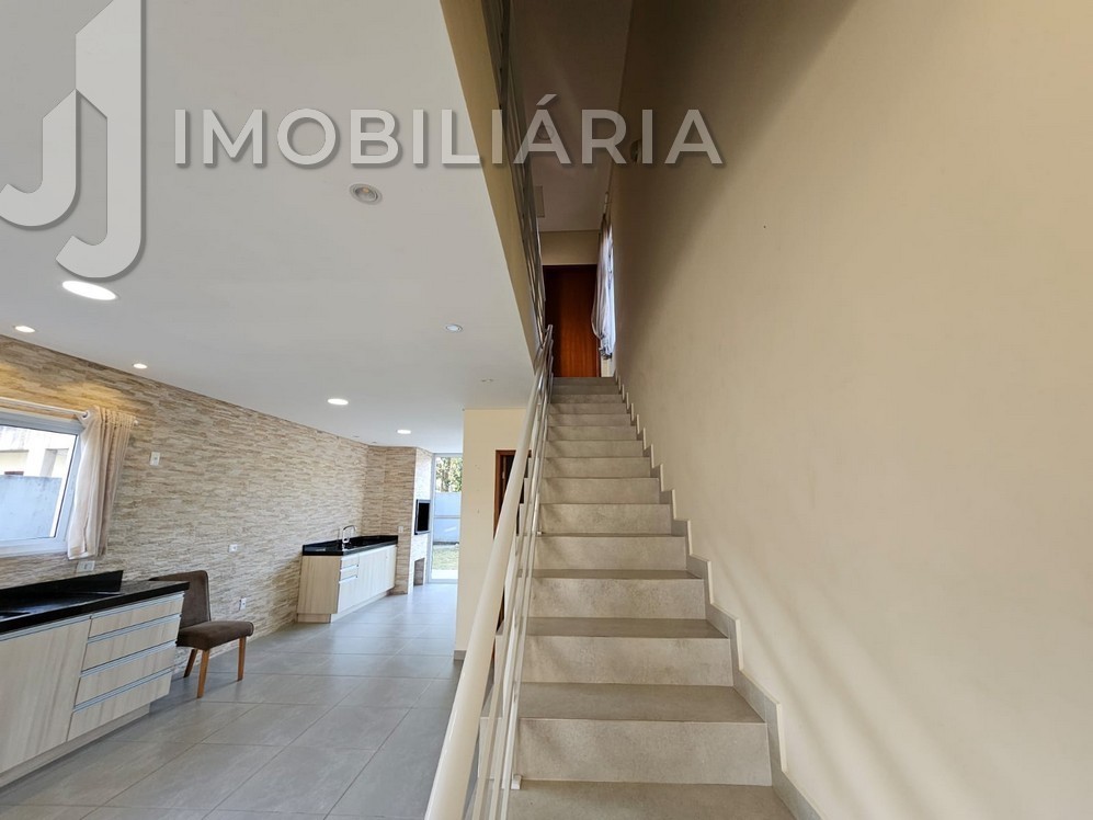 Sobrado para locacao no Sao Joao do Rio Vermelho em Florianopolis com 224,24m² por R$ 5.700,00