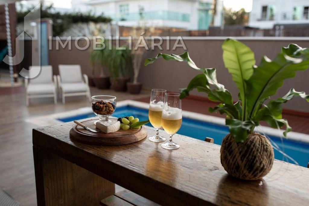 Casa Residencial para venda no Jurere em Florianopolis com 612m² por R$ 5.500.000,00