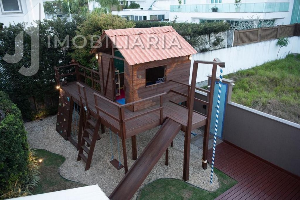 Casa Residencial para venda no Jurere em Florianopolis com 612m² por R$ 5.500.000,00