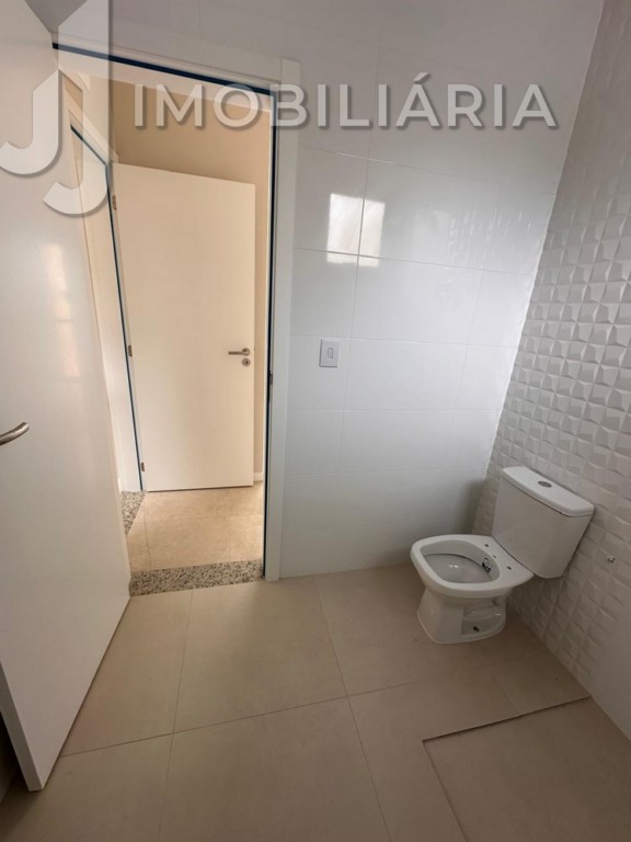 Cobertura para venda no Ingleses do Rio Vermelho em Florianopolis com 250,42m² por R$ 1.210.000,00