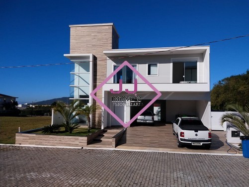 Casa Residencial para venda no Ingleses do Rio Vermelho em Florianopolis com 487m² por R$ 2.400.000,00