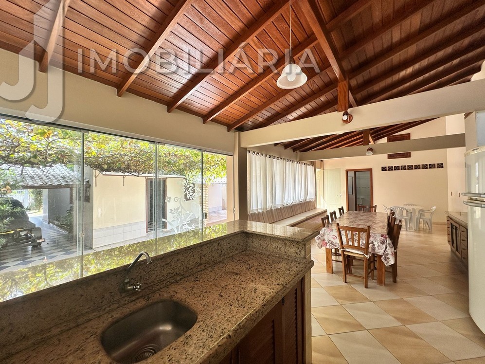 Casa Residencial para venda no Ingleses do Rio Vermelho em Florianopolis com 385m² por R$ 1.500.000,00 Casa Residencial para venda no Ingleses do Rio Vermelho em Florianopolis com 385m² por R$ 1.500.000,00