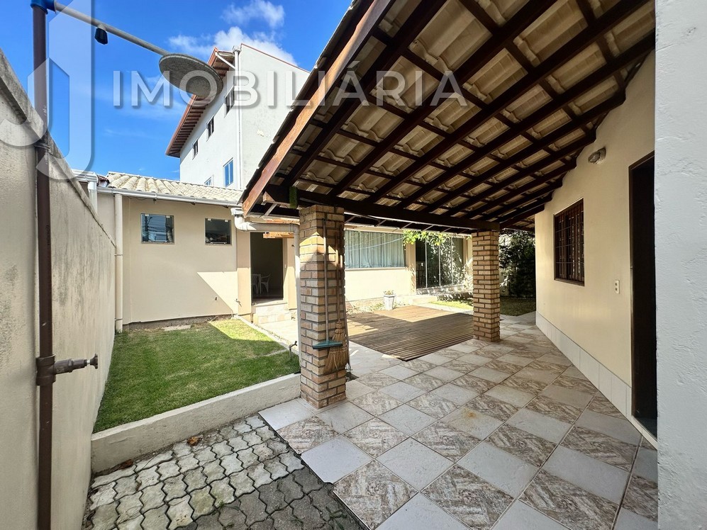 Casa Residencial para venda no Ingleses do Rio Vermelho em Florianopolis com 385m² por R$ 1.500.000,00 Casa Residencial para venda no Ingleses do Rio Vermelho em Florianopolis com 385m² por R$ 1.500.000,00