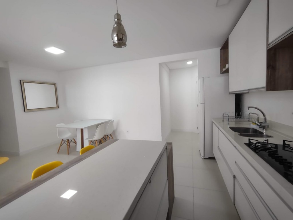 Apartamento para locacao no Ingleses do Rio Vermelho em Florianopolis com 100m² por R$ 4.800,00