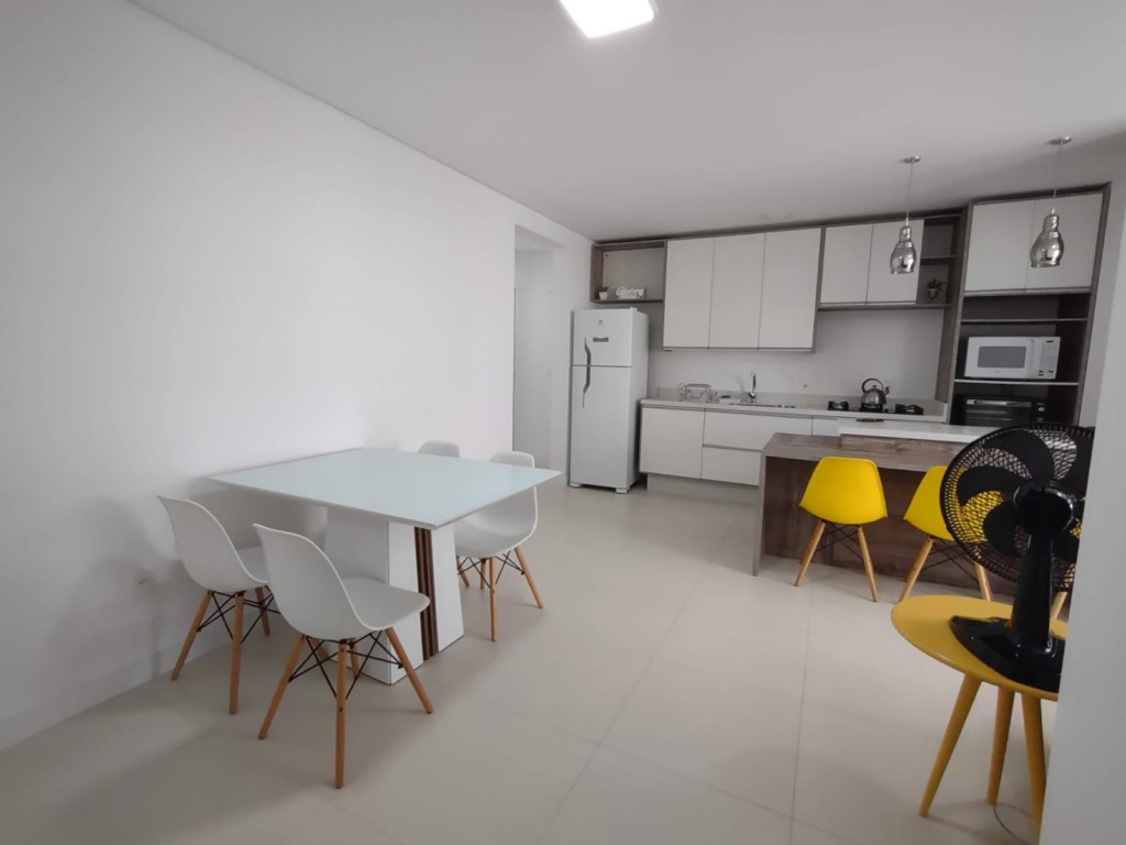 Apartamento para locacao no Ingleses do Rio Vermelho em Florianopolis com 100m² por R$ 4.800,00
