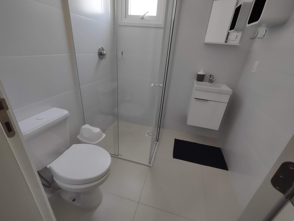 Apartamento para locacao no Ingleses do Rio Vermelho em Florianopolis com 100m² por R$ 4.800,00