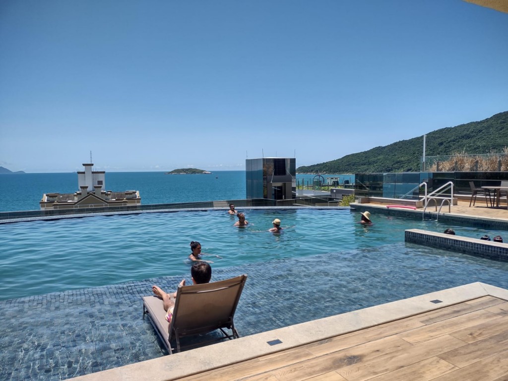 Apartamento para locacao no Ingleses do Rio Vermelho em Florianopolis com 100m² por R$ 4.800,00
