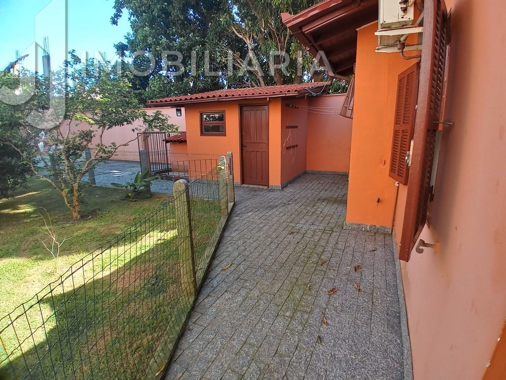 Casa Residencial para venda no Ingleses do Rio Vermelho em Florianopolis com 450m² por R$ 790.000,00 Casa Residencial para venda no Ingleses do Rio Vermelho em Florianopolis com 450m² por R$ 790.000,00