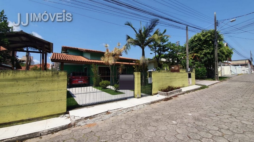 Casa Residencial para venda no Ingleses do Rio Vermelho em Florianopolis com 420m² por R$ 630.000,00