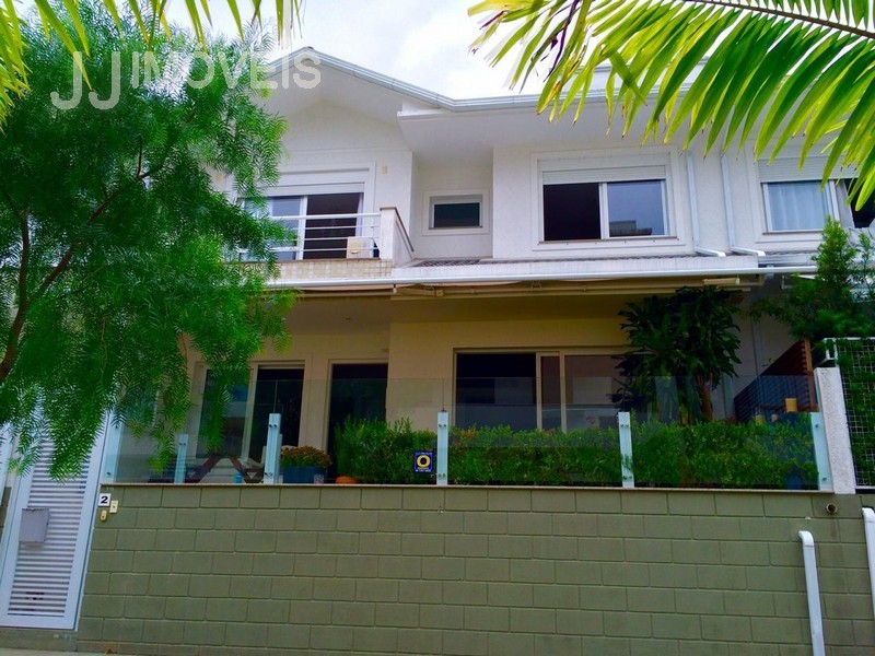 Casa Residencial para venda no Jurere Internacional em Florianopolis com 220m² por R$ 2.255.000,00