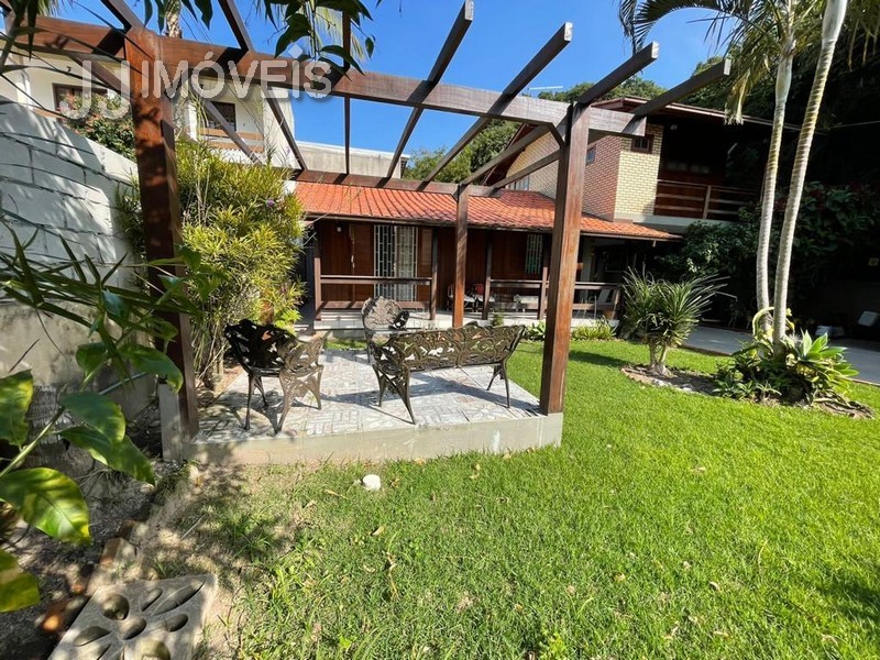 Casa Residencial para venda no Ingleses do Rio Vermelho em Florianopolis com 370m² por R$ 798.000,00 Casa Residencial para venda no Ingleses do Rio Vermelho em Florianopolis com 370m² por R$ 798.000,00