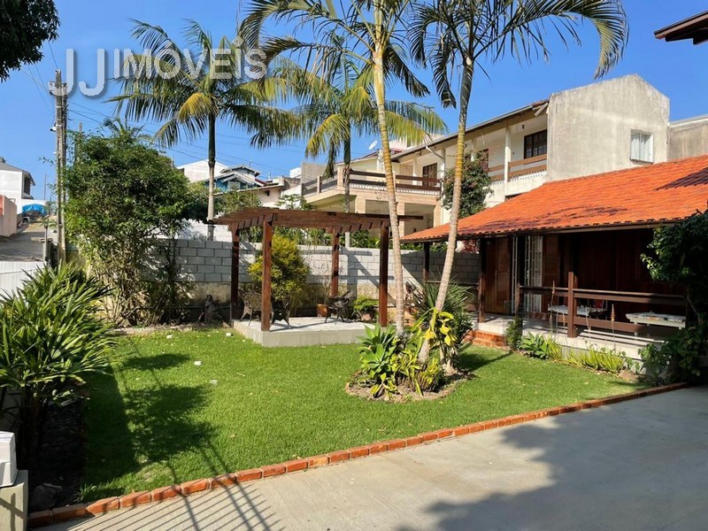 Casa Residencial para venda no Ingleses do Rio Vermelho em Florianopolis com 370m² por R$ 798.000,00 Casa Residencial para venda no Ingleses do Rio Vermelho em Florianopolis com 370m² por R$ 798.000,00