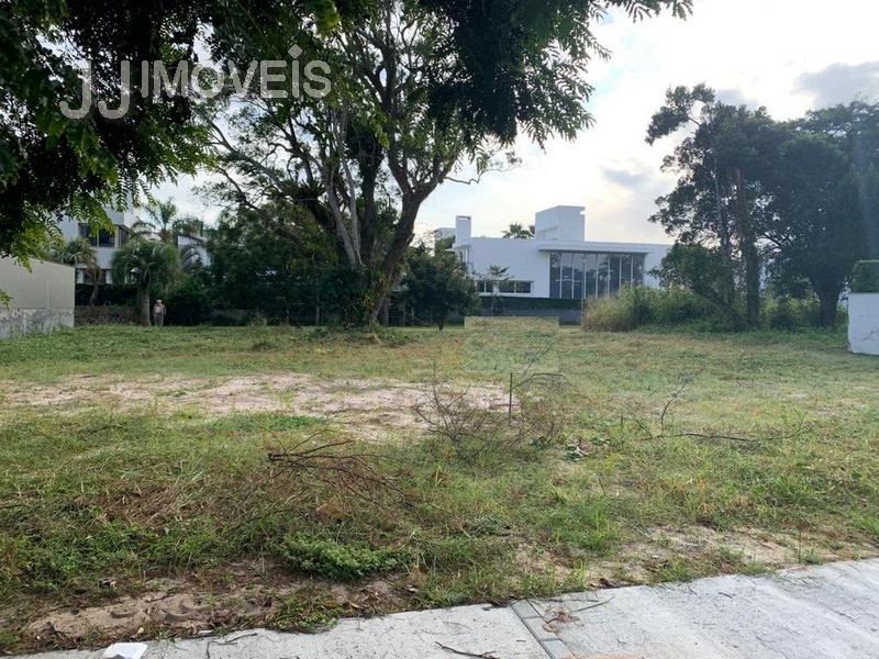 Terreno para venda no Jurere Internacional em Florianopolis com 701m² por R$ 3.405.000,00