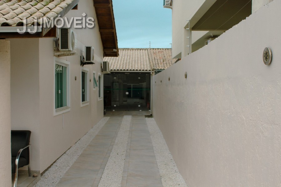 Casa Residencial para venda no Ingleses do Rio Vermelho em Florianopolis com 330m² por R$ 1.250.000,00 Casa Residencial para venda no Ingleses do Rio Vermelho em Florianopolis com 330m² por R$ 1.250.000,00