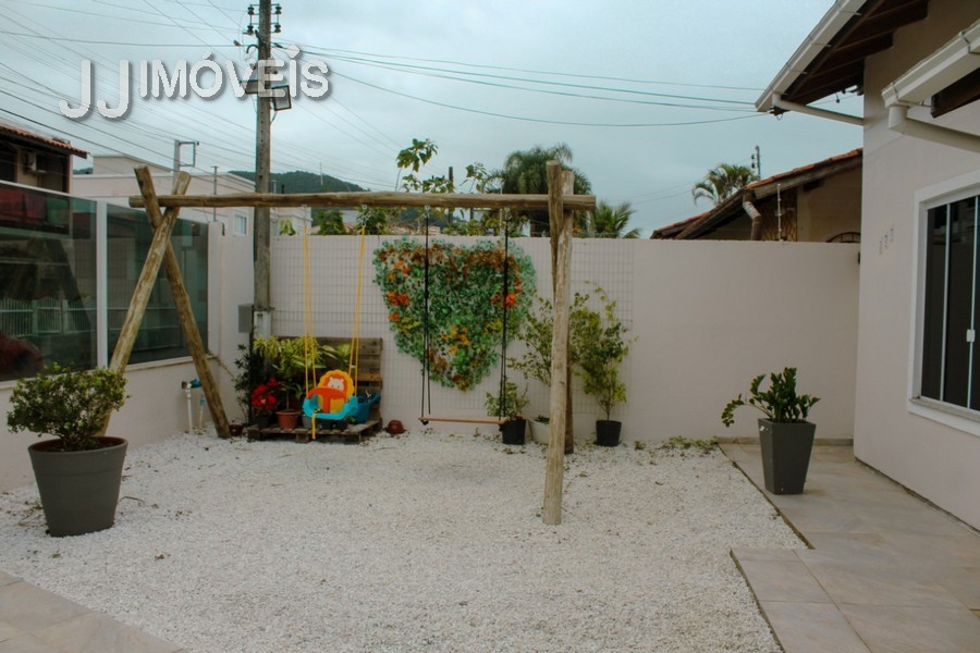 Casa Residencial para venda no Ingleses do Rio Vermelho em Florianopolis com 330m² por R$ 1.250.000,00 Casa Residencial para venda no Ingleses do Rio Vermelho em Florianopolis com 330m² por R$ 1.250.000,00