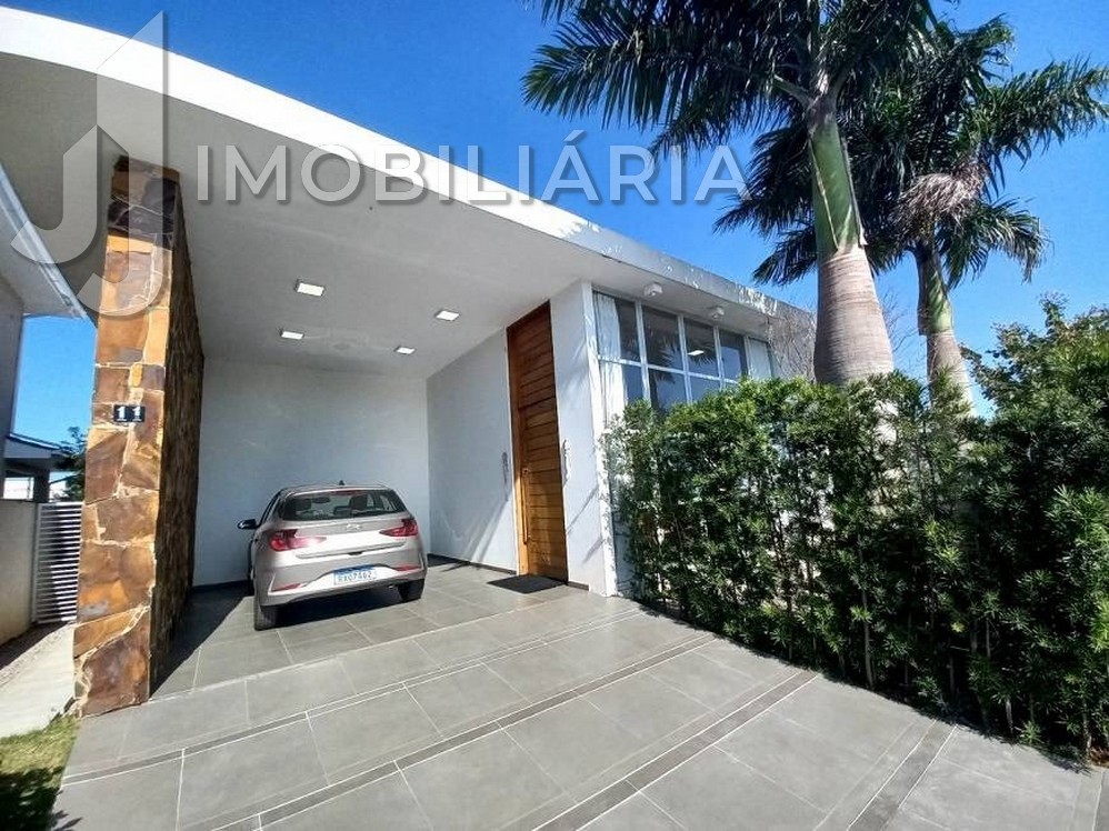 Casa Residencial para venda no Campeche em Florianopolis com 381m² por R$ 2.100.000,00