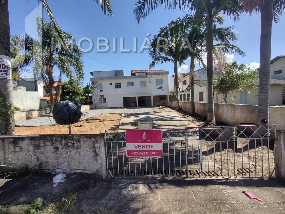 Casa Residencial para venda no Cachoeira do Bom Jesus em Florianopolis com 450m² por R$ 1.200.000,00