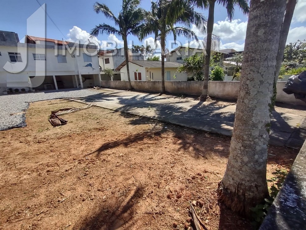 Casa Residencial para venda no Cachoeira do Bom Jesus em Florianopolis com 450m² por R$ 1.200.000,00