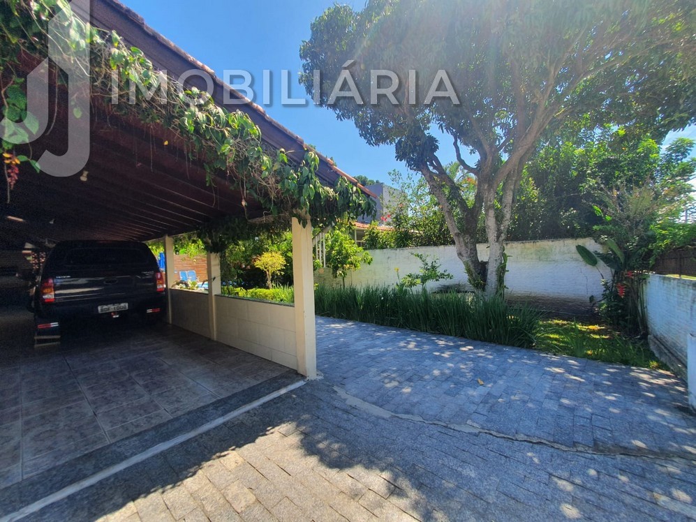 Casa Residencial para venda no Ingleses do Rio Vermelho em Florianopolis com 440m² por R$ 600.000,00