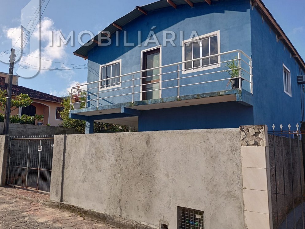Casa Residencial para venda no Sao Joao do Rio Vermelho em Florianopolis com 132m² por R$ 450.000,00