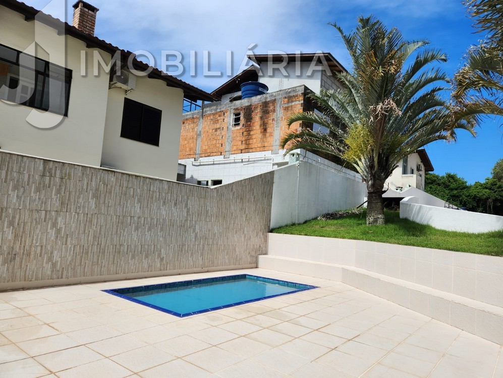 Apartamento para locacao no Praia do Santinho em Florianopolis com 60m² por R$ 2.800,00