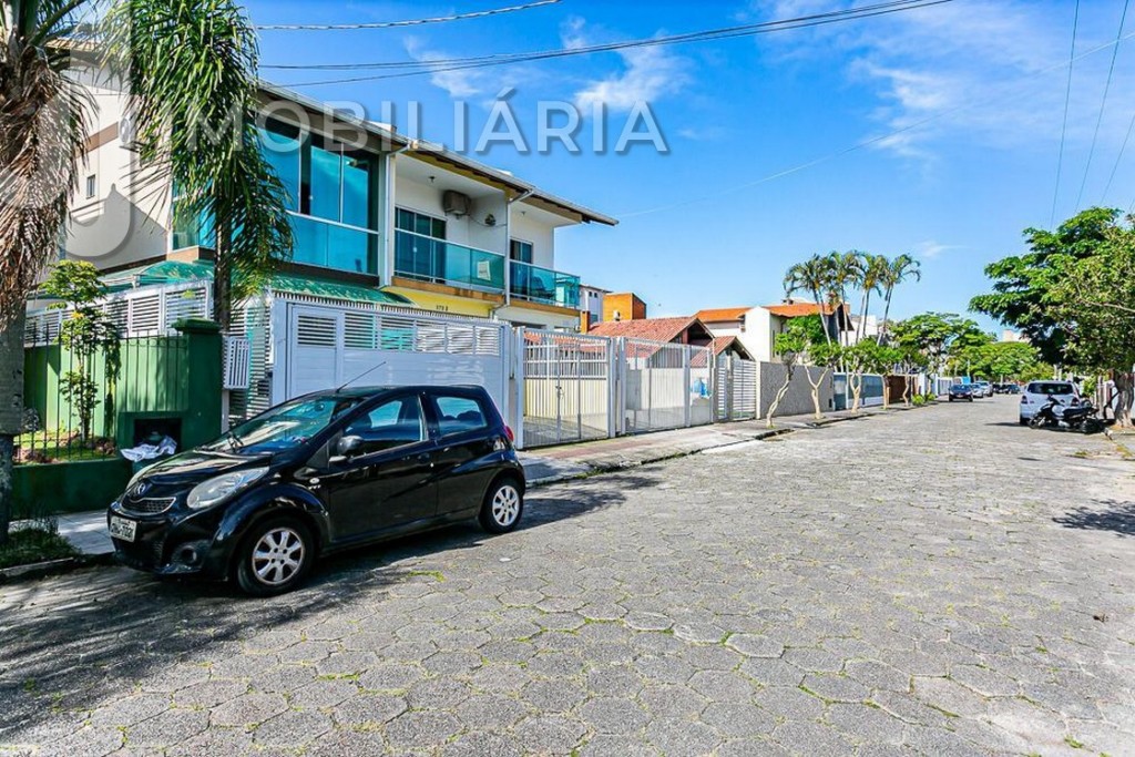 Casa Residencial para venda no Ingleses do Rio Vermelho em Florianopolis com 235m² por R$ 1.300.000,00