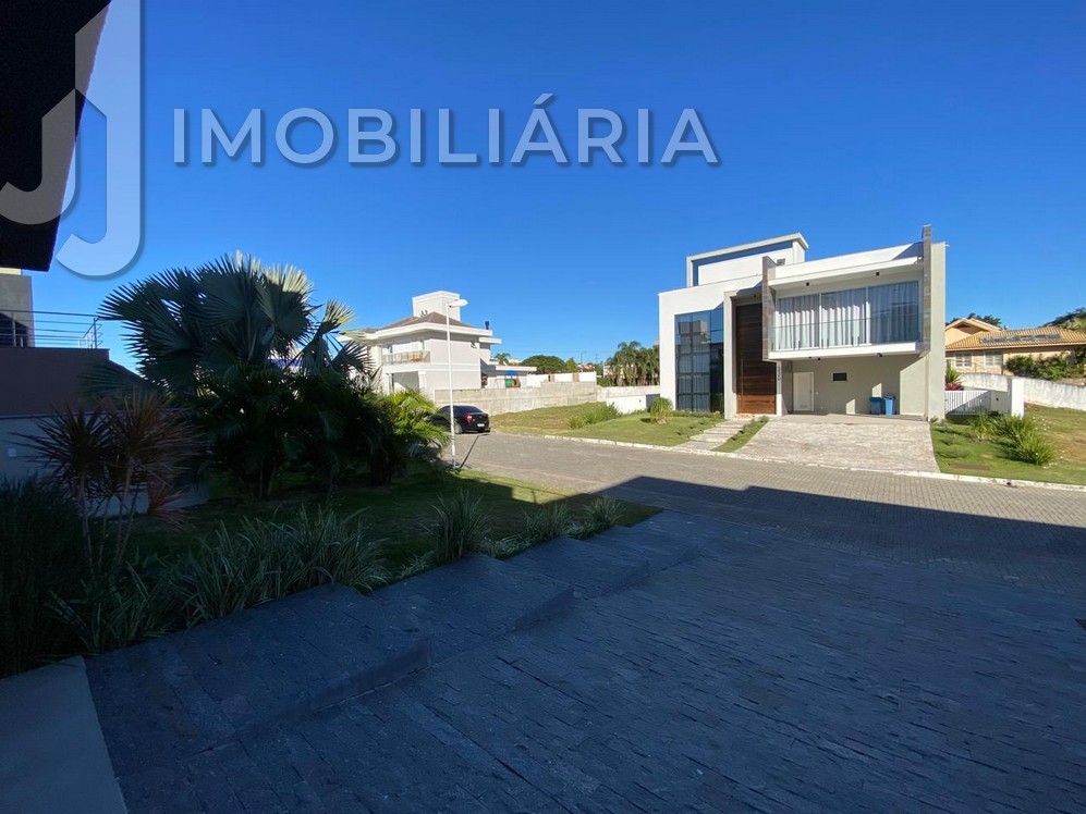 Casa Residencial para venda no Ingleses do Rio Vermelho em Florianopolis com 606m² por R$ 3.300.000,00
