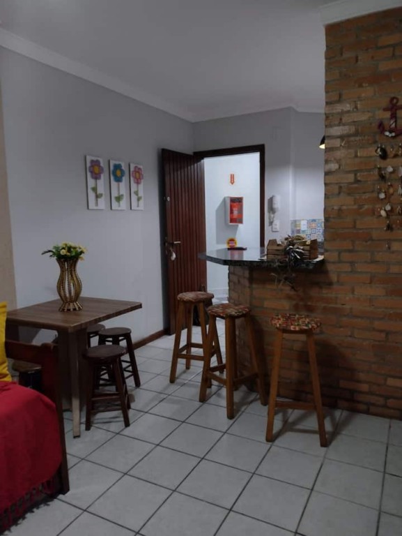 Apartamento para locacao no Ingleses do Rio Vermelho em Florianopolis com 57m² por R$ 2.600,00