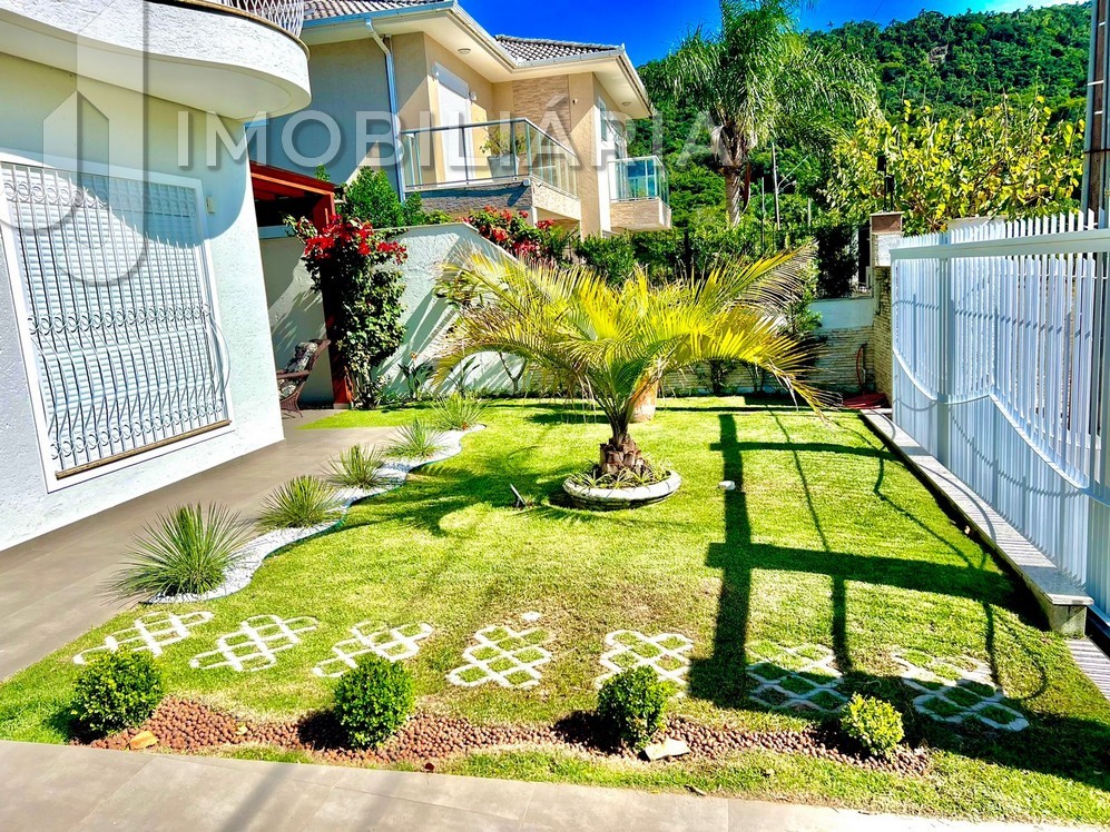 Casa Residencial para venda no Ingleses do Rio Vermelho em Florianopolis com 450m² por R$ 2.490.000,00 Casa Residencial para venda no Ingleses do Rio Vermelho em Florianopolis com 450m² por R$ 2.490.000,00