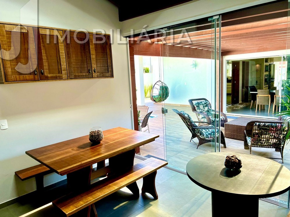 Casa Residencial para venda no Ingleses do Rio Vermelho em Florianopolis com 450m² por R$ 2.490.000,00 Casa Residencial para venda no Ingleses do Rio Vermelho em Florianopolis com 450m² por R$ 2.490.000,00