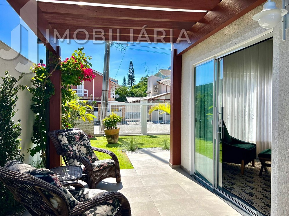 Casa Residencial para venda no Ingleses do Rio Vermelho em Florianopolis com 450m² por R$ 2.490.000,00 Casa Residencial para venda no Ingleses do Rio Vermelho em Florianopolis com 450m² por R$ 2.490.000,00
