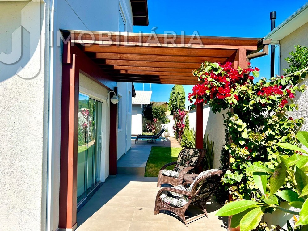 Casa Residencial para venda no Ingleses do Rio Vermelho em Florianopolis com 450m² por R$ 2.490.000,00 Casa Residencial para venda no Ingleses do Rio Vermelho em Florianopolis com 450m² por R$ 2.490.000,00