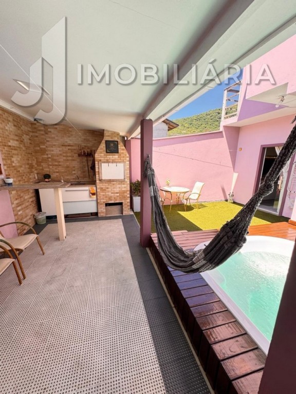 Casa Residencial para venda no Vargem do Bom Jesus em Florianopolis com 221,7m² por R$ 703.000,00