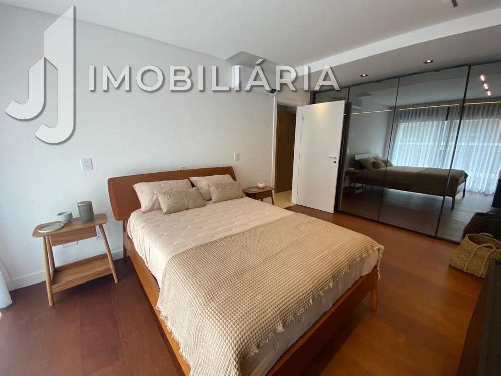 Apartamento para venda no Jurere em Florianopolis com 242,8m² por R$ 5.300.000,00 Apartamento para venda no Jurere em Florianopolis com 242,8m² por R$ 5.300.000,00