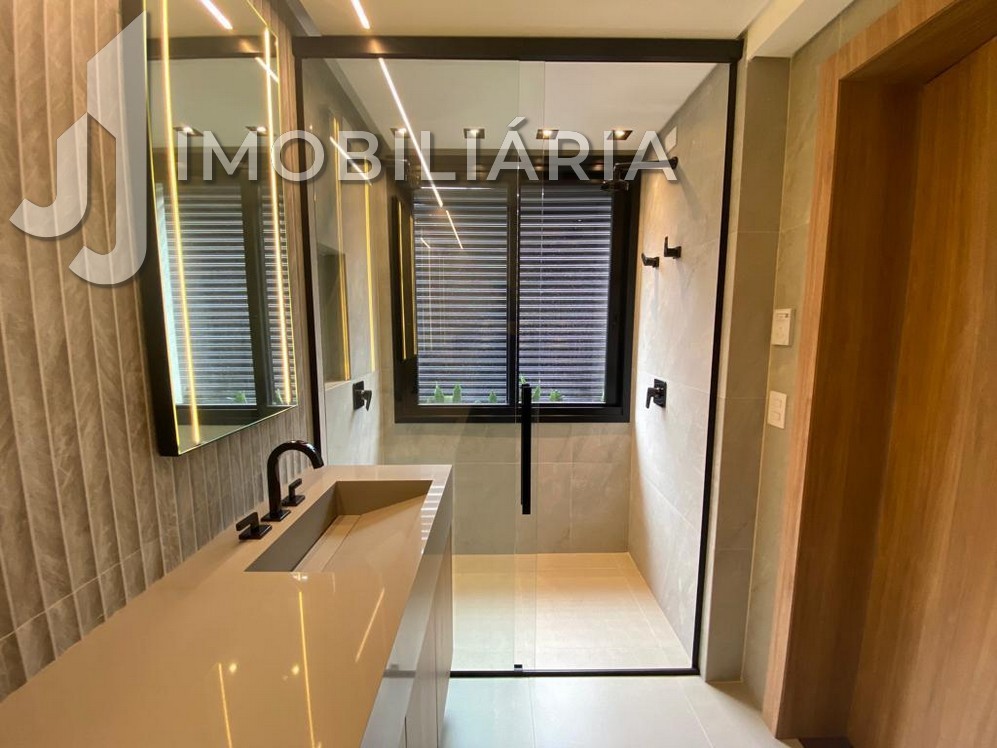 Apartamento para venda no Jurere em Florianopolis com 242,8m² por R$ 5.300.000,00 Apartamento para venda no Jurere em Florianopolis com 242,8m² por R$ 5.300.000,00