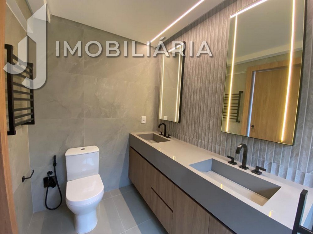 Apartamento para venda no Jurere em Florianopolis com 242,8m² por R$ 5.300.000,00 Apartamento para venda no Jurere em Florianopolis com 242,8m² por R$ 5.300.000,00