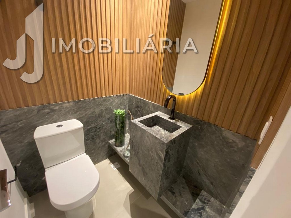 Apartamento para venda no Jurere em Florianopolis com 242,8m² por R$ 5.300.000,00 Apartamento para venda no Jurere em Florianopolis com 242,8m² por R$ 5.300.000,00
