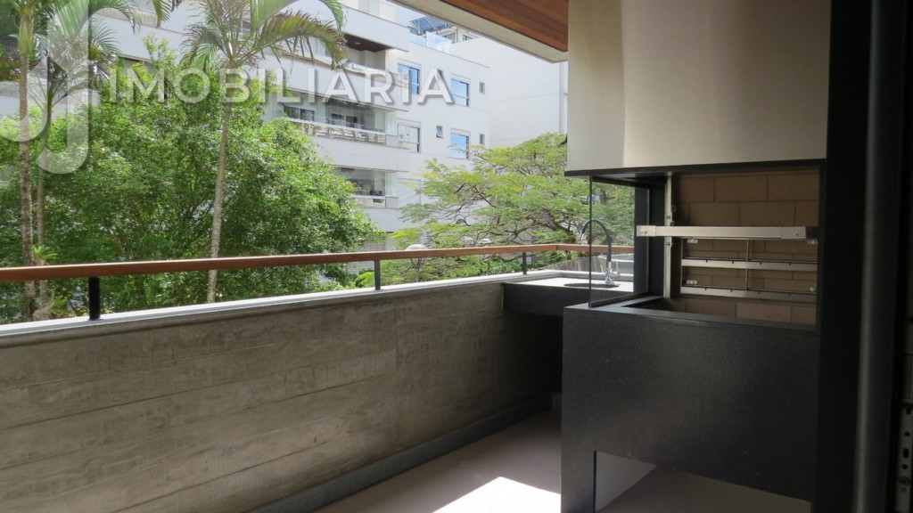 Apartamento para venda no Jurere em Florianopolis com 210,82m² por R$ 5.550.000,00