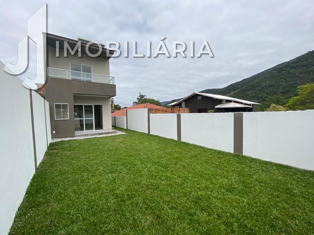 Casa Residencial para venda no Sao Joao do Rio Vermelho em Florianopolis com 182,5m² por R$ 520.000,00