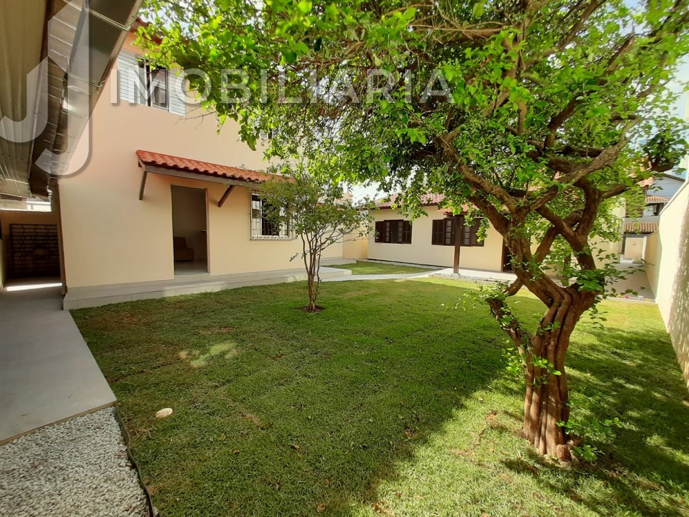 Casa Residencial para venda no Ingleses do Rio Vermelho em Florianopolis com 408m² por R$ 870.000,00