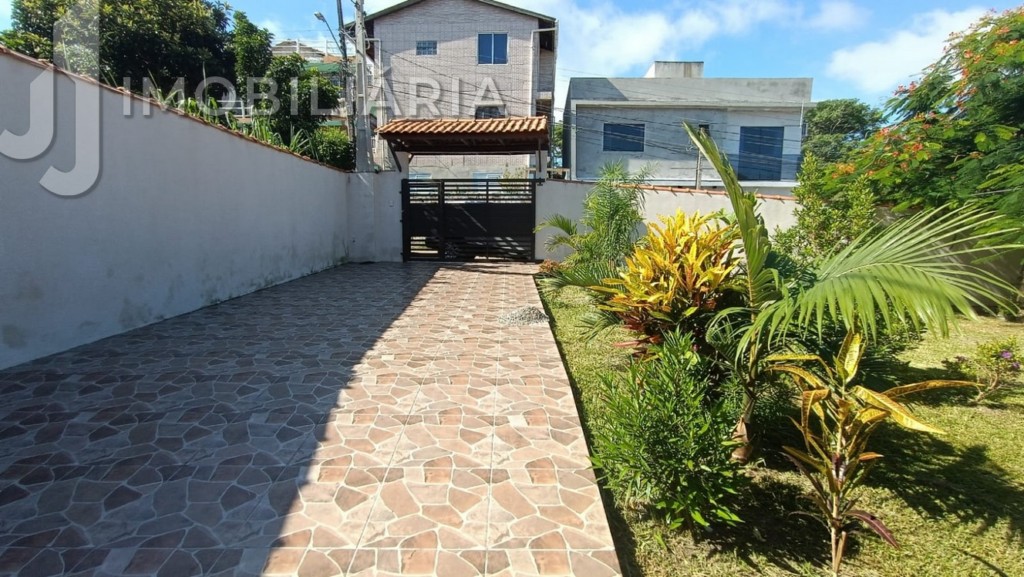 Casa Residencial para venda no Ingleses do Rio Vermelho em Florianopolis com 360m² por R$ 590.000,00