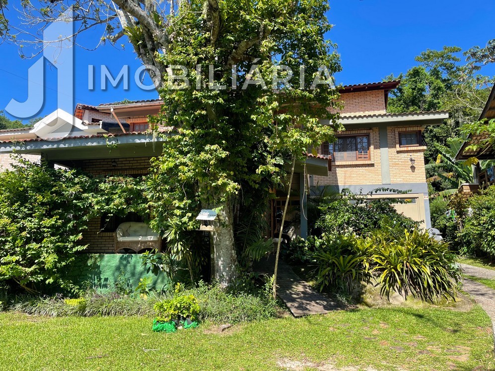 Casa Residencial para venda no Cachoeira do Bom Jesus em Florianopolis com 411,08m² por R$ 1.950.000,00