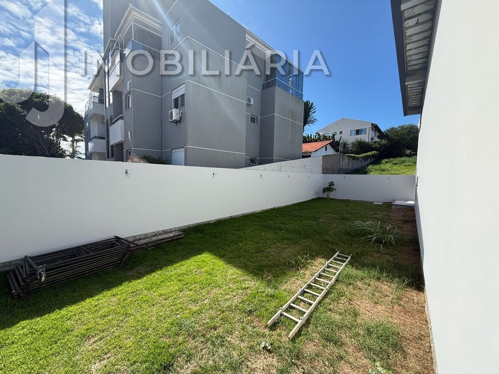 Casa Residencial para venda no Ingleses do Rio Vermelho em Florianopolis com 449m² por R$ 2.814.859,00 Casa Residencial para venda no Ingleses do Rio Vermelho em Florianopolis com 449m² por R$ 2.814.859,00