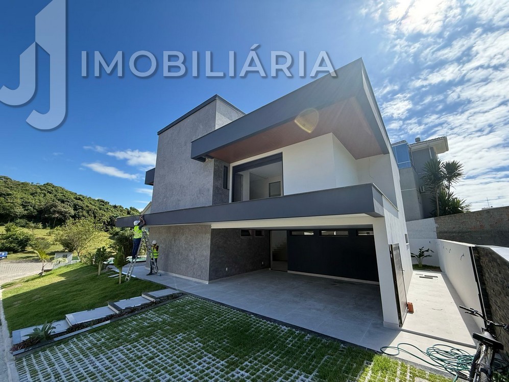 Casa Residencial para venda no Ingleses do Rio Vermelho em Florianopolis com 449m² por R$ 2.814.859,00 Casa Residencial para venda no Ingleses do Rio Vermelho em Florianopolis com 449m² por R$ 2.814.859,00