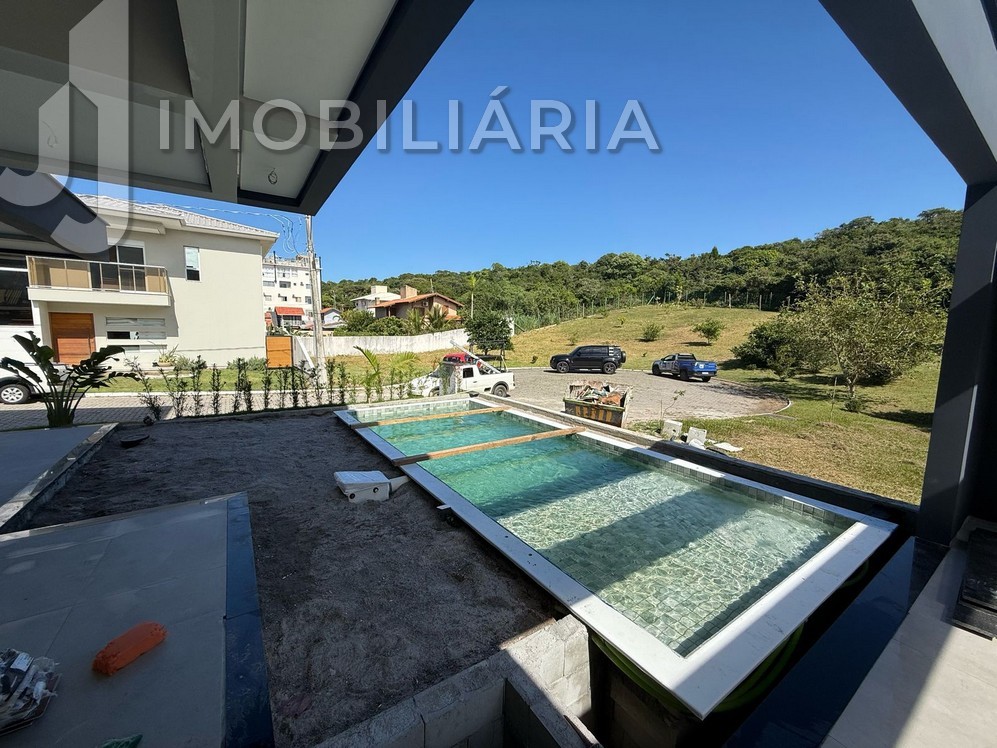 Casa Residencial para venda no Ingleses do Rio Vermelho em Florianopolis com 449m² por R$ 2.814.859,00 Casa Residencial para venda no Ingleses do Rio Vermelho em Florianopolis com 449m² por R$ 2.814.859,00