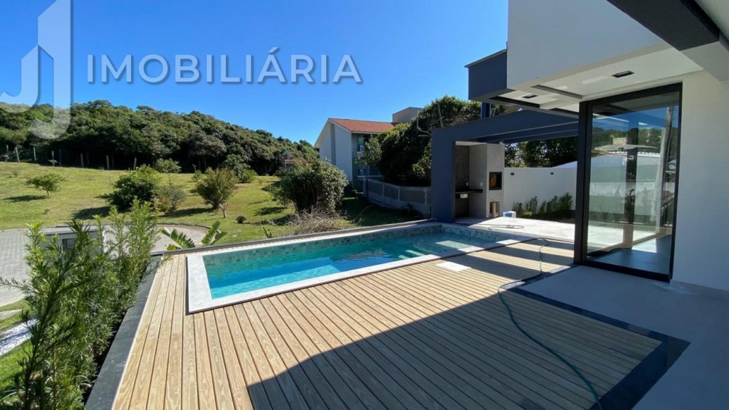 Casa Residencial para venda no Ingleses do Rio Vermelho em Florianopolis com 449m² por R$ 2.814.859,00 Casa Residencial para venda no Ingleses do Rio Vermelho em Florianopolis com 449m² por R$ 2.814.859,00