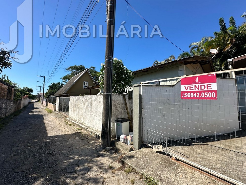 Casa Residencial para venda no Ingleses do Rio Vermelho em Florianopolis com 198m² por R$ 430.000,00