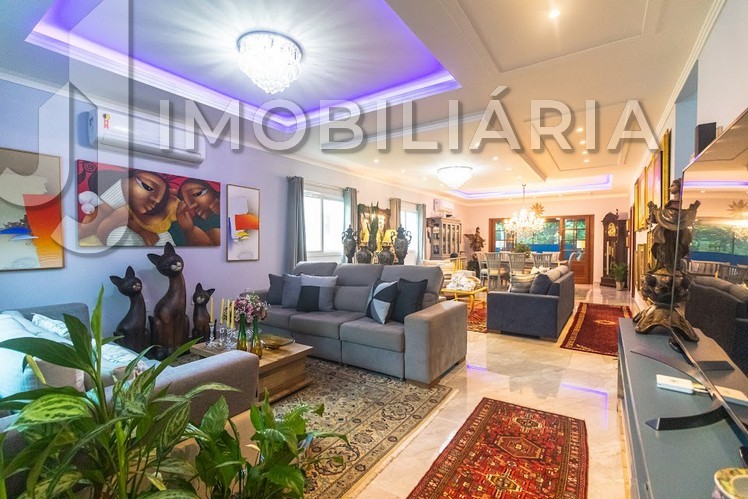 Casa Residencial para venda no Sao Joao do Rio Vermelho em Florianopolis com 375m² por R$ 2.175.000,00